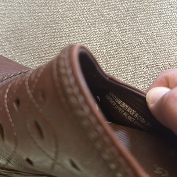 Clarks Women’s Leather Slip On Heeled Mules Brown Size 6.5 - Picture 7 of 8